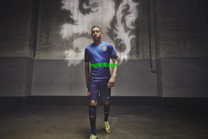 独行侠伤病潮再袭，戴维斯出战热火成疑 新星莱夫利确认缺席关键战