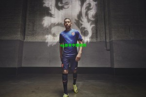 雷霆对阵骑士爆发冲突，阿伦二级恶意犯规推倒霍姆格伦遭驱逐