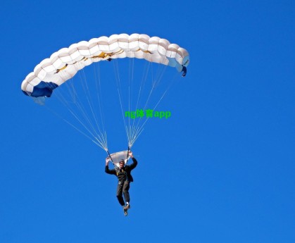 尤文图斯瞄准南美新星，17岁前腰梅茨成斑马军团新目标