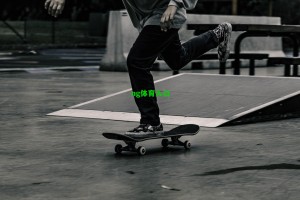 五大联赛助攻王争夺白热化，水晶宫飞翼奥利塞9次领跑，B费与迪亚斯紧追不舍