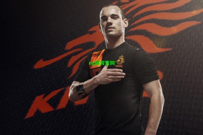 全运会男篮焦点战，袁堂文弧顶手术刀分球，李弘权三分如雨助队取胜